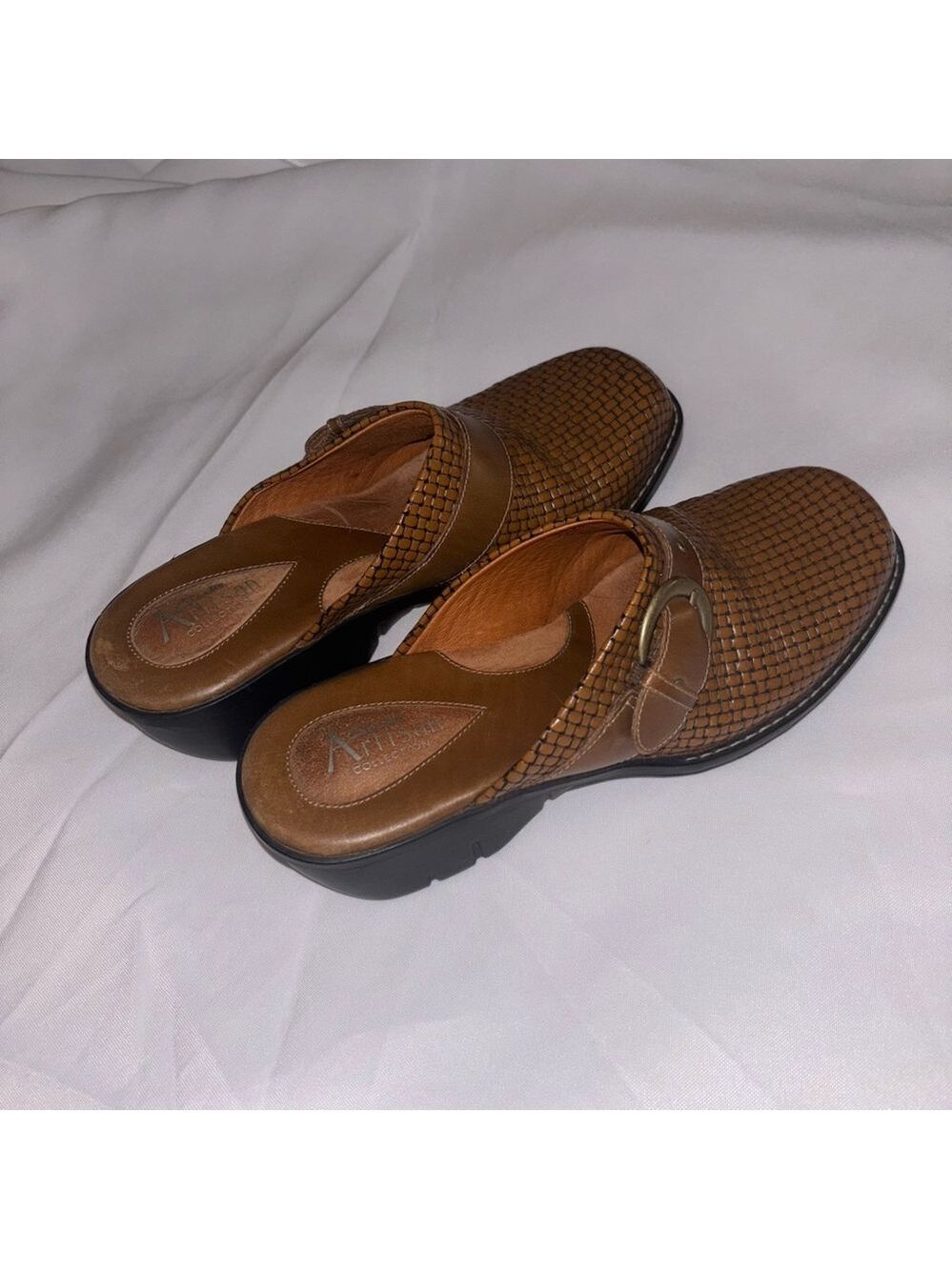 Clarks Artisan Collection Brown Leather Clogs Women’s Slip-On Comfort Shoes 7.5